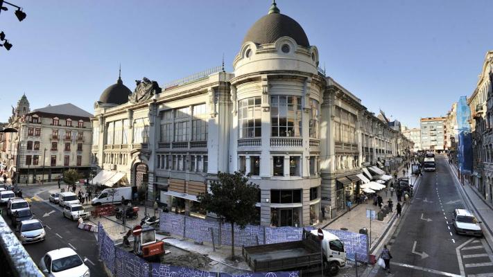 Portugal - Porto - Porto - Campanh