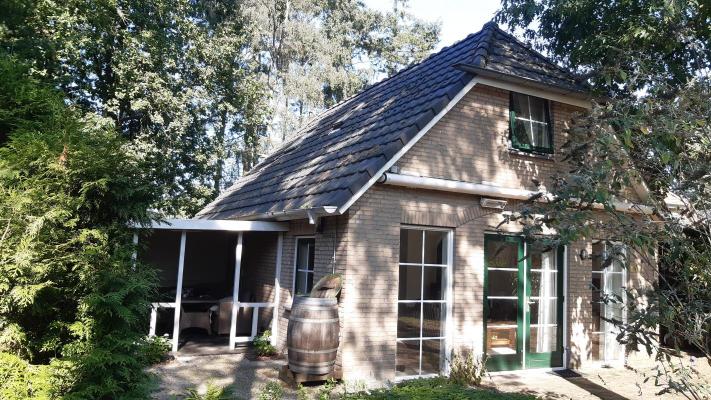 Nederland ~ Gelderland - Stenen woning