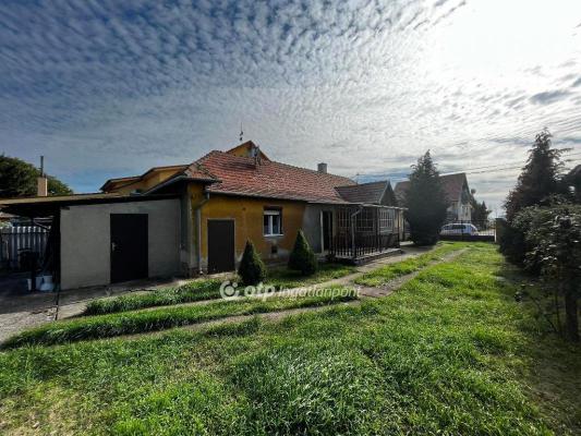 Woonhuis te koop in Hongarije - Eger-Tokaj (Noord) - Borsod-Abaj-Zempln - Mezőkvesd -  40.500