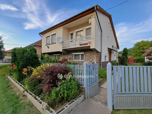Woonhuis te koop in Hongarije - Eger-Tokaj (Noord) - Heves (Eger) - Bkkszk -  97.000