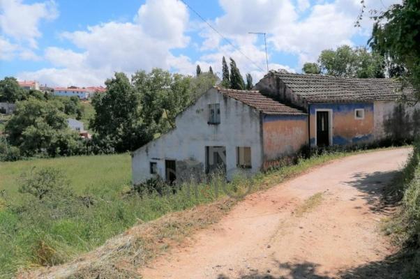 Portugal ~ Leiria ~ Alcoba�a - Renovatie-object