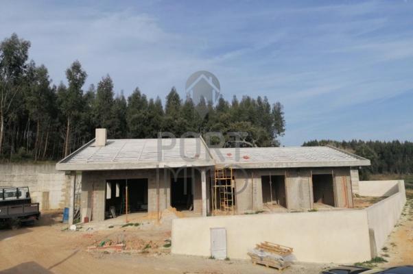 Portugal ~ Santarm ~ Rio Maior - Villa