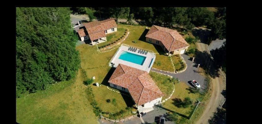 Vakantiehuis te koop in Frankrijk - Rhône-Alpen - Ardèche - St.Alban-Auriolles - € 975.000