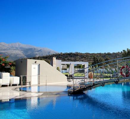 Hotel / Rest. / Caf for sale in Greece - Crete (Kreta) - Sissi -  2.675.000
