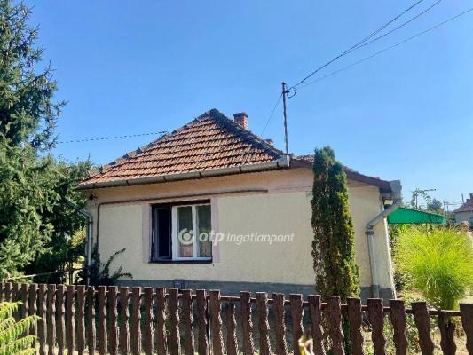 Hongarije ~ Eger-Tokaj (Noord) ~ Heves (Eger) - Woonhuis