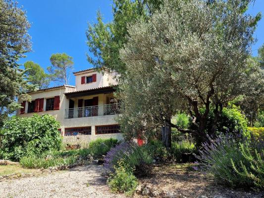 Villa te koop in Frankrijk - Provence-Alpes-Cte d'Azur - Var - Saint-Antonin du Var -  395.000