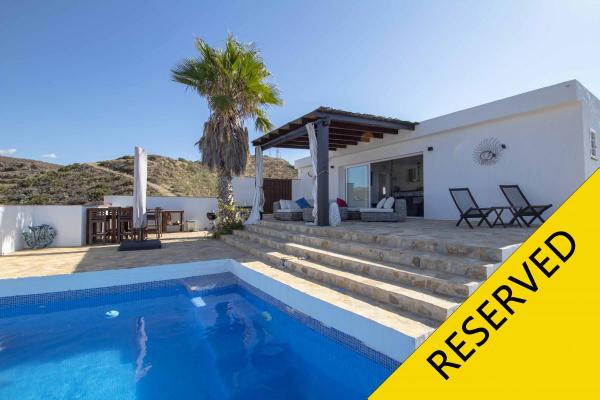 Villa te koop in Spanje - Andalusi - Costa Tropical - La Herradura -  360.000