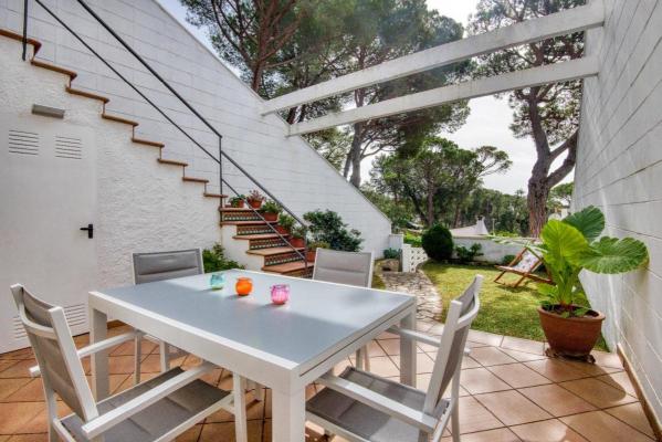 Tussenwoning te koop in Spanje - Cataloni - Costa Brava - Platja D`aro -  242.000