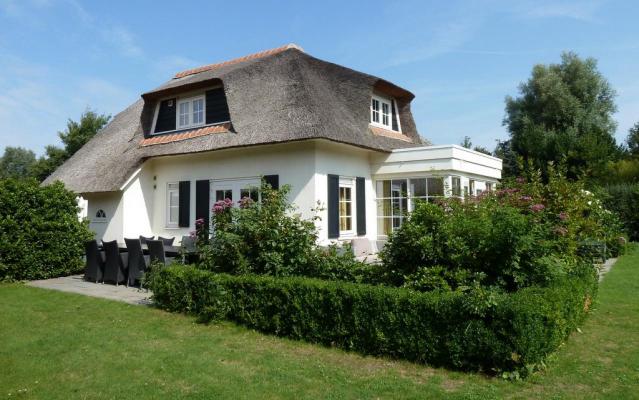 Stenen woning te koop in Nederland - Zeeland - Kamperland -  645.000