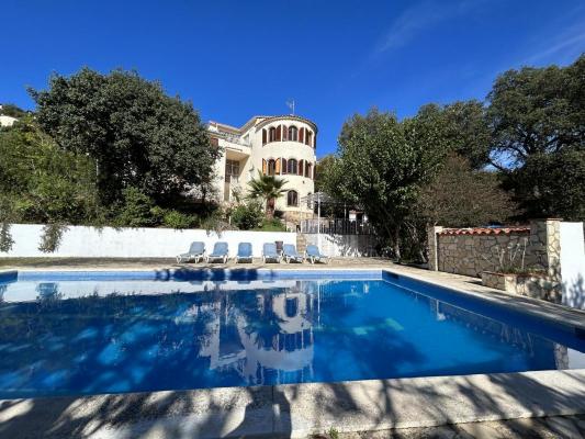 Villa te koop in Spanje - Cataloni - Costa Brava - Calonge -  450.000