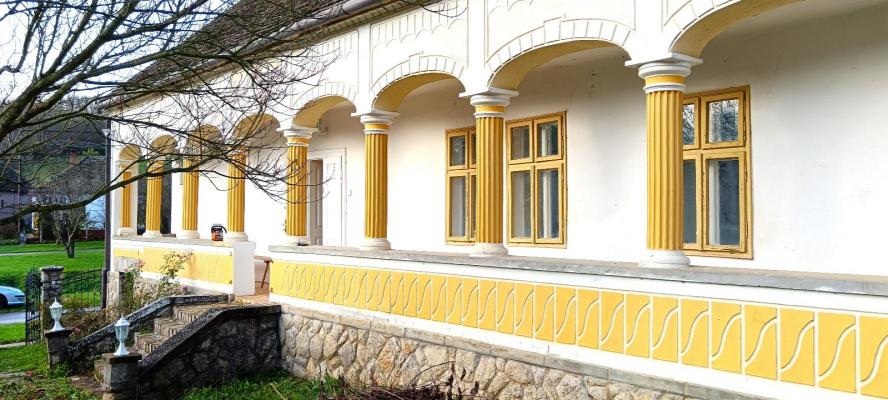 Hongarije ~ Pannonia (West) ~ Baranya (Pcs) - (Woon)boerderij