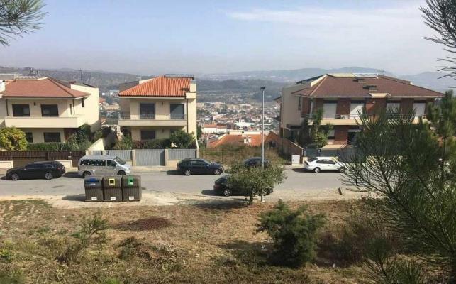 Building plot for sale in Portugal - Porto - Valongo -  48.500