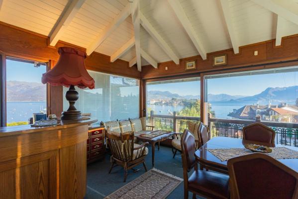 Villa te koop in Itali - Lago Maggiore - Stresa -  1.400.000
