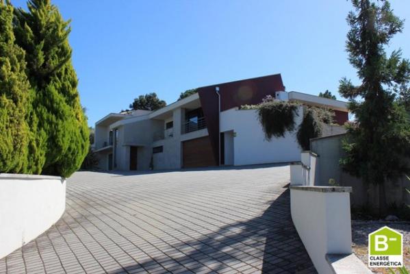 Villa te koop in Portugal - Coimbra - Oliveira do Hospital - Lagos da Beira -  1.200.000