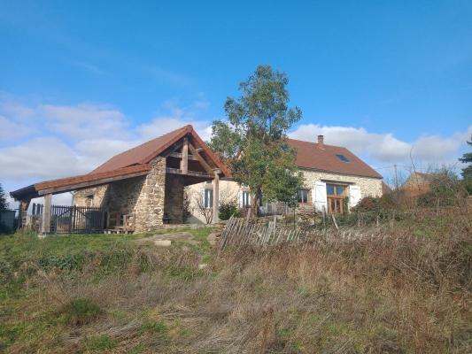 Maison en pierre te koop in Frankrijk - Auvergne - Allier - Chouvigny -  345.000