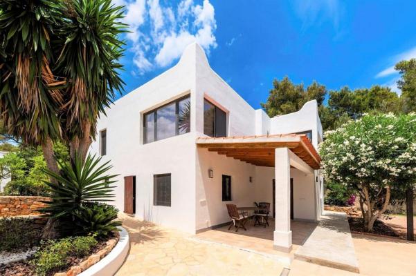 Villa te koop in Spanje - Balearen - Ibiza - Cala Llenya -  1.550.000