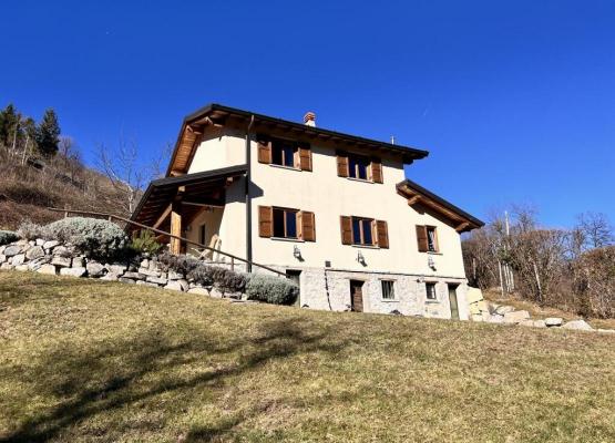 Woonhuis te koop in Itali - Comomeer - Vale di Intelvi -  350.000