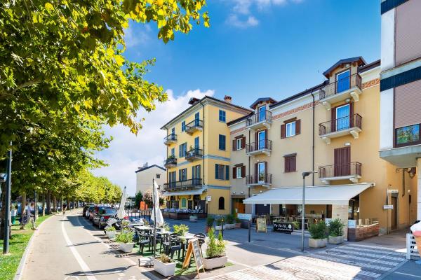 Itali - Lago Maggiore - Arona