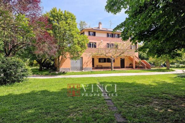 (Woon)boerderij te koop in Itali - Marken / Marche - Monte San Pietrangeli -  345.000