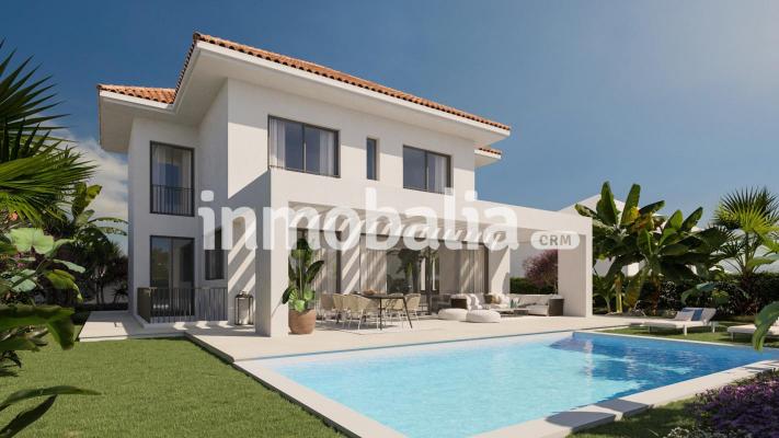 Villa te koop in Spanje - Andalusi - Costa del Sol - Calahonda -  985.000
