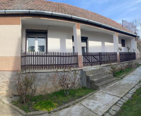 Hungary ~ Pannonia (West) ~ Baranya (Pcs) - House