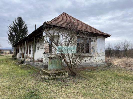 (Woon)boerderij te koop in Hongarije - Eger-Tokaj (Noord) - Borsod-Abaj-Zempln - Ddestapolcsny -  15.000