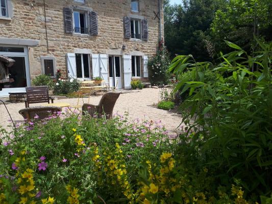Maison en pierre te koop in Frankrijk - Auvergne - Puy-de-Dme - ECHANDELYS -  395.000