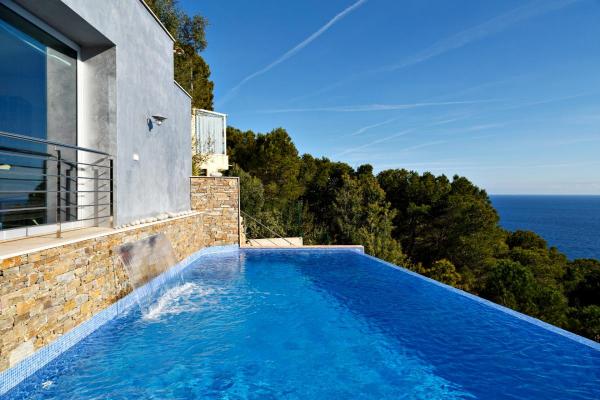 Spanje ~ Cataloni ~ Gerona ~ Costa Brava ~ Kust - Chalet