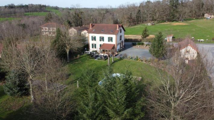 Maison de Campagne te koop in Frankrijk - Bourgogne - Sane-et-Loire - Chalmoux -  415.000