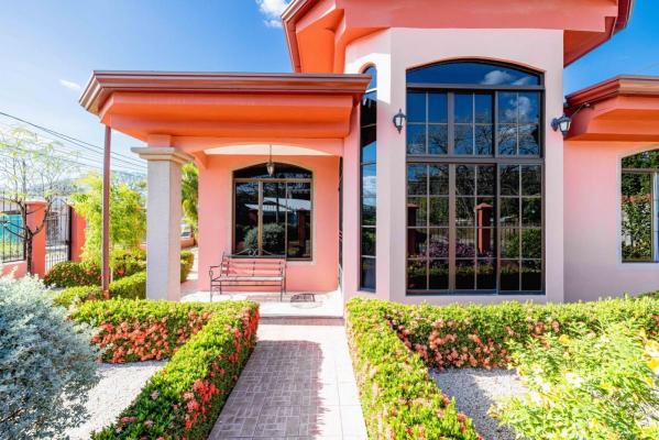 House for sale in Costa Rica - Relleno: topnimo - $ 375.000