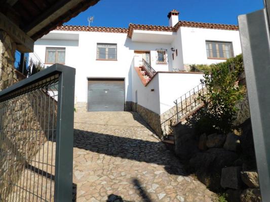 Chalet te koop in Spanje - Cataloni - Costa Brava - Santa Cristina D`aro -  368.000