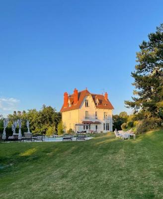 France ~ Auvergne ~ 03 - Allier - Villa