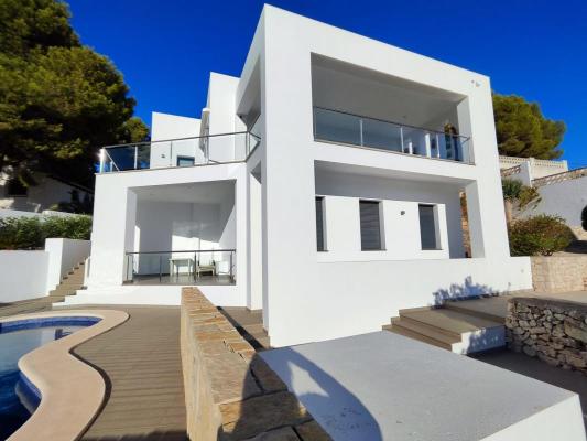 Villa te koop in Spanje - Valencia (Regio) - Costa Blanca - Moraira -  1.100.000