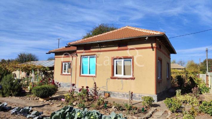 House for sale in Bulgaria - North-Eastern - Metodievo -  24.000