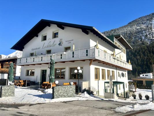 Oesterreich ~ Tirol - Hotel / Rest. / Caf
