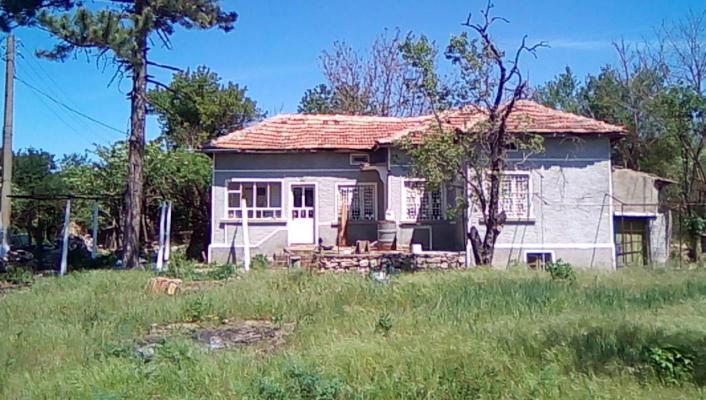 Landhuis te koop in Bulgarije - NoordOost - Poruchik Kurdjievo -  7.500