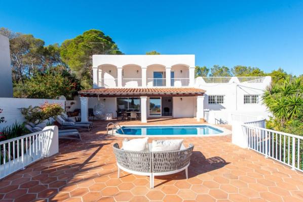 Spanje ~ Balearen ~ Ibiza ~ Kust - Villa