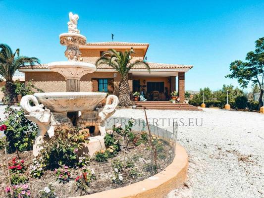 Spanje ~ Andalusi ~ Granada ~ Binnenland - Villa
