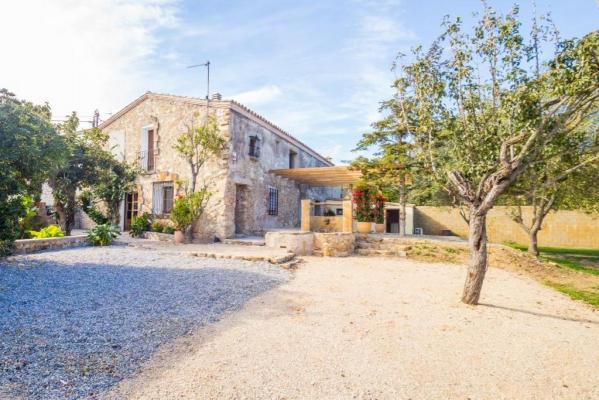 Spanje ~ Cataloni ~ Gerona ~ Costa Brava ~ Kust - Landhuis Finca