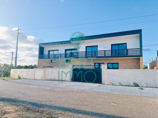Villa te koop in Portugal - Leiria - Alcobaa - So Martinho do Porto -  677.500