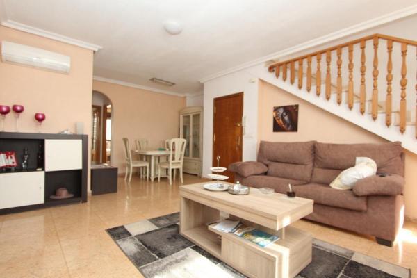 Spanje ~ Valencia (Regio) ~ Alicante (prov.) ~ Binnenland - Duplex woning