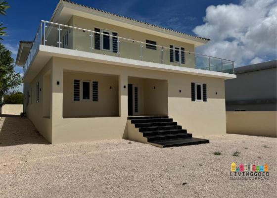 Antillen ~ Cura�ao - Meergezinswoning