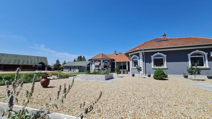Hongarije ~ Puszta / Tisza Meer ~ Jsz-Nagykun-Szolnok - Villa