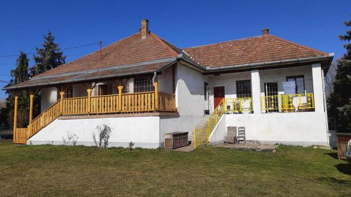 Hongarije ~ Eger-Tokaj (Noord) ~ Ngrd (Salgtarjn) - Villa