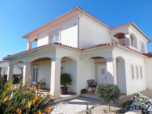 Portugal ~ Leiria - Villa