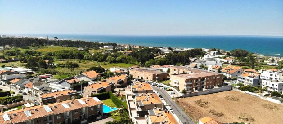 Portugal ~ Porto ~ Vila Nova de Gaia - Halfvrijstaand