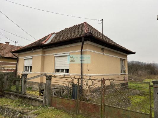 Hongarije ~ Eger-Tokaj (Noord) ~ Borsod-Abaj-Zempln - Woonhuis