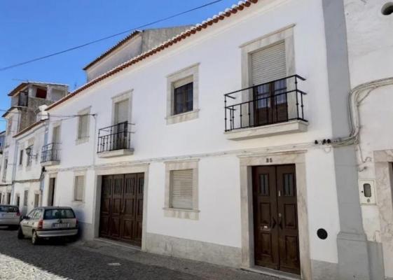 Portugal ~ vora ~ Estremoz - Stadswoning