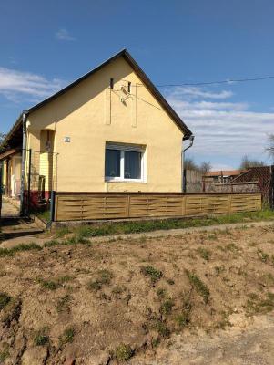 Hongarije ~ Pannonia (West) ~ Somogy (Kaposvr) - Meergezinswoning