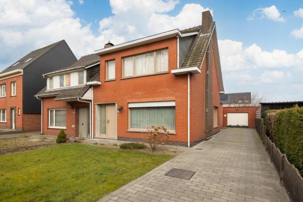 Belgi ~ Vlaanderen ~ Antwerpen - Halfvrijstaand